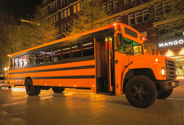 US School Bus [XXL Partybus] in Hamburg mieten - Limostrip.com